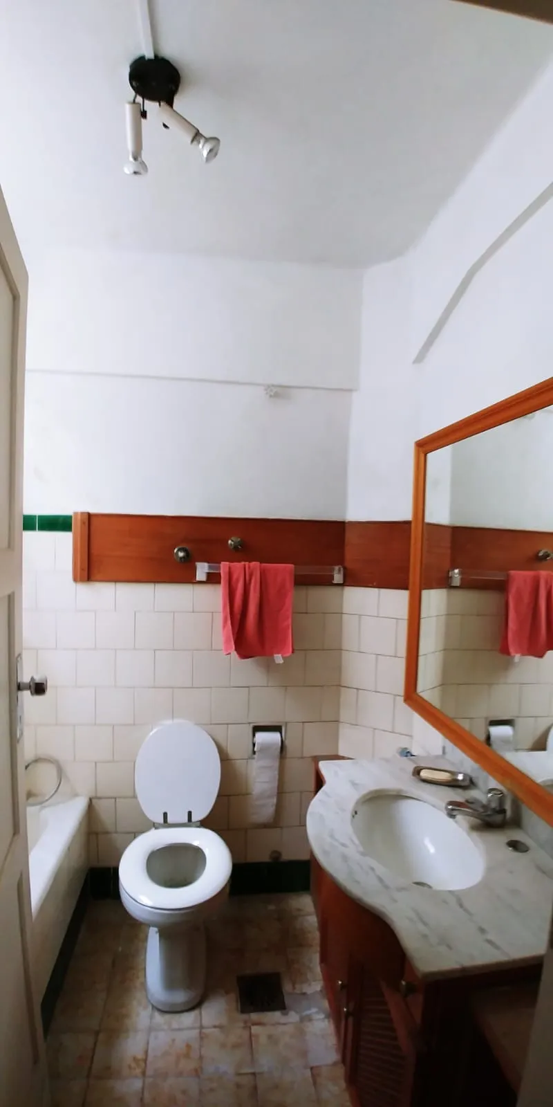 Sala comercial para venda no bairro Centro Histórico em Porto Alegre