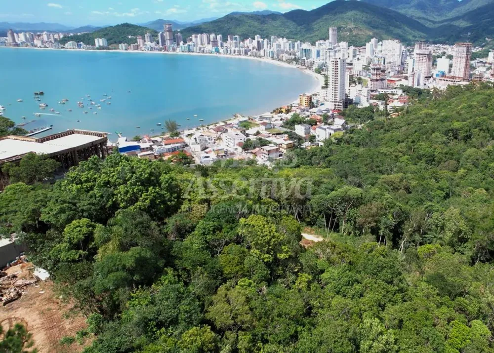 Terreno para venda de 974,00m² em  Canto da Praia, Itapema/SC.