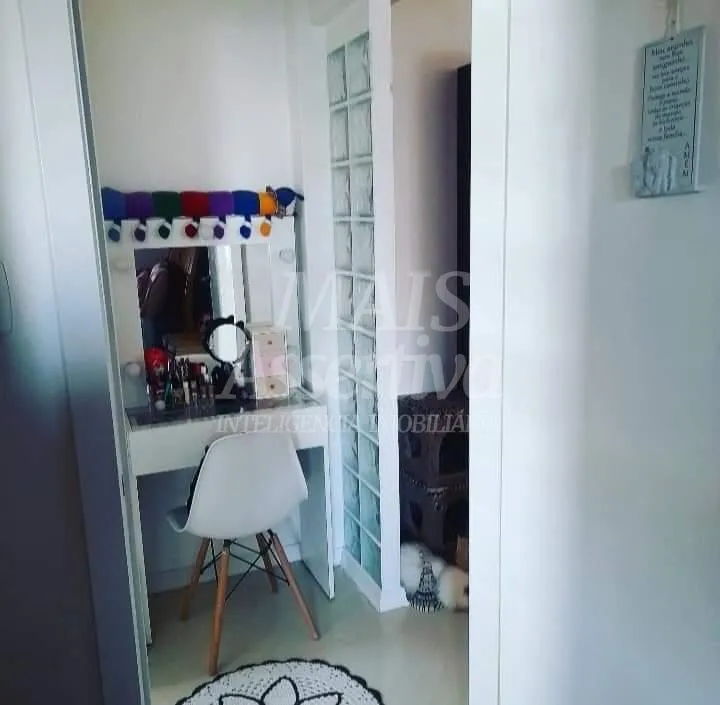 Apartamento semimobiliado para venda em Campo Bom Centro