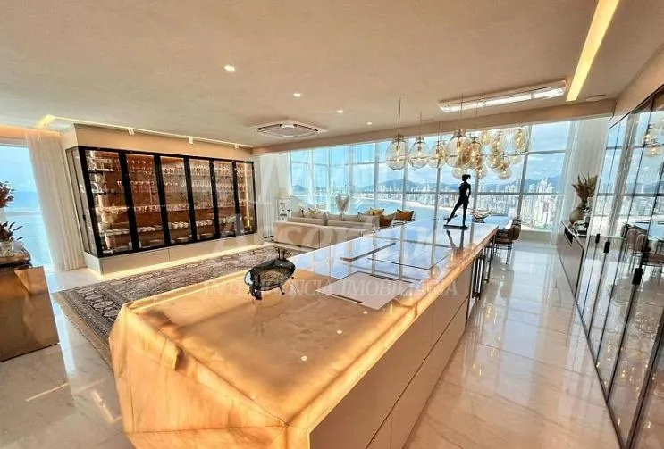 Cobertura de Luxo mobiliada em Balneário Camboriú - Frente mar