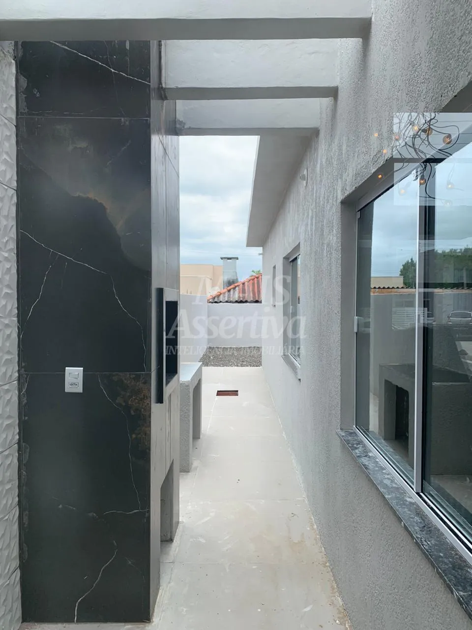 Excelente casa para venda no Centro de Imbé - 3 Dormitórios