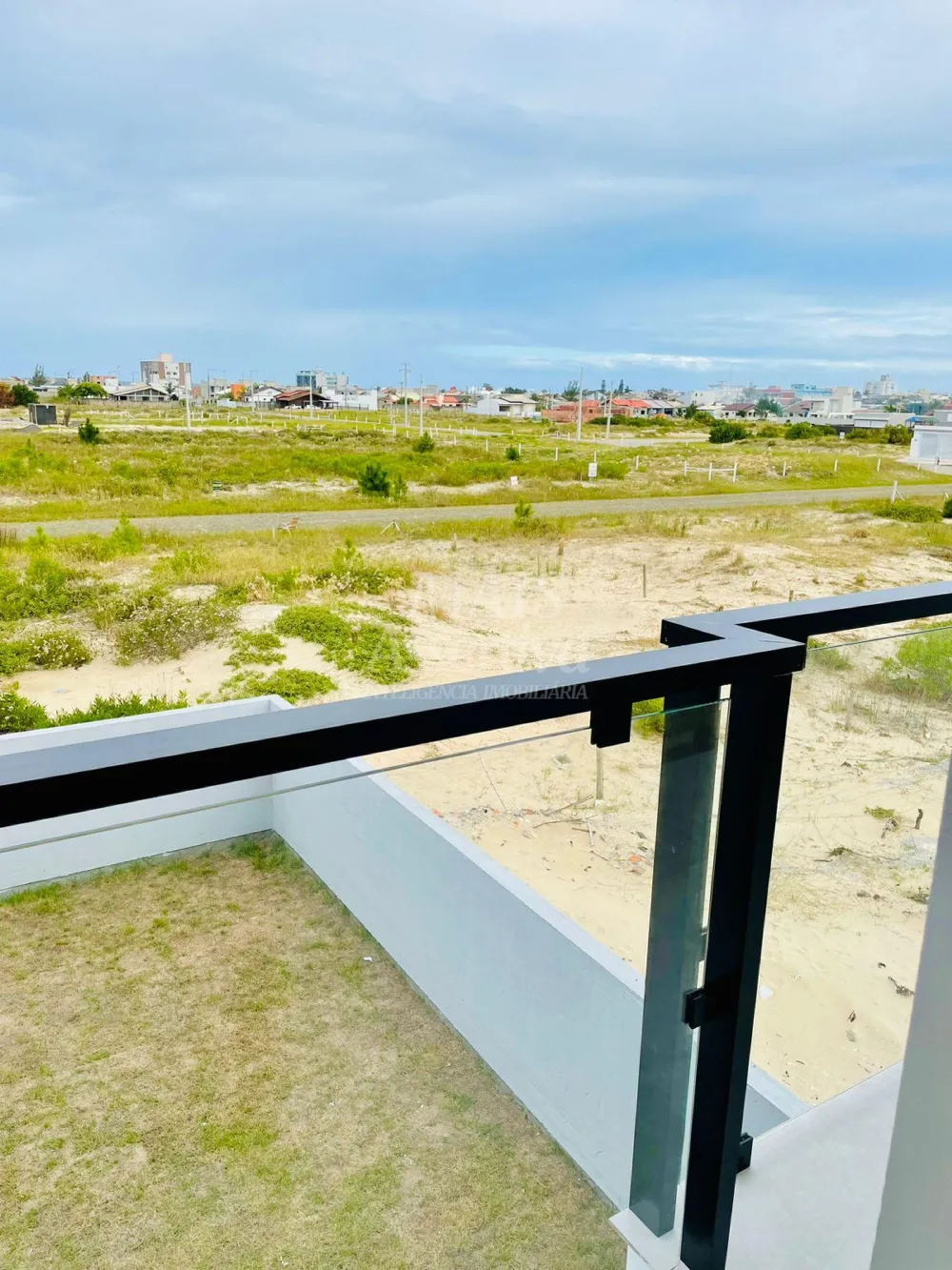 Sobrado 03 dormitórios para venda em Balneário Gaivota Praia Turimar