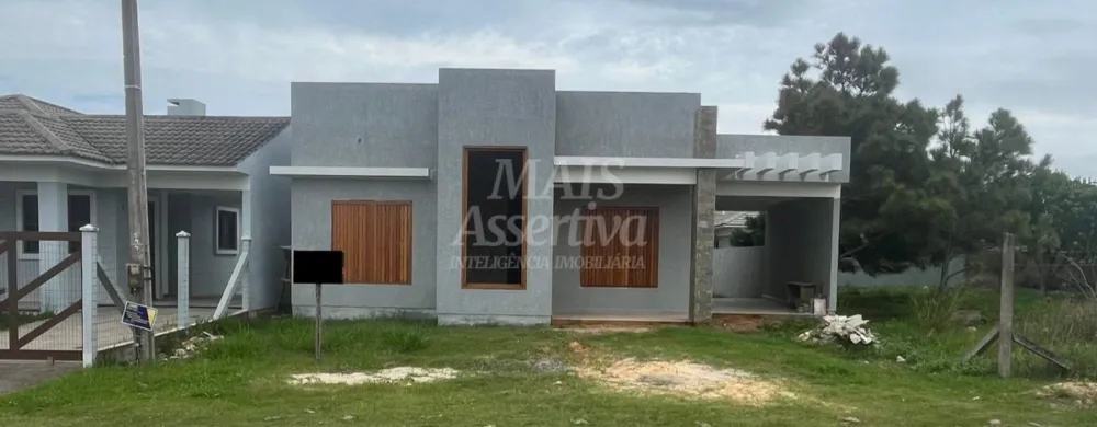 Casa para venda, balneario Figueirinha em Arroio do Sal - 3 Dormitórios 