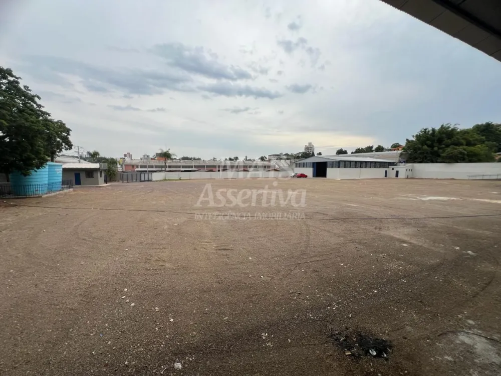 Pavilhão para locação, bairro Rondônia em Novo Hamburgo/RS. - 219,95m²