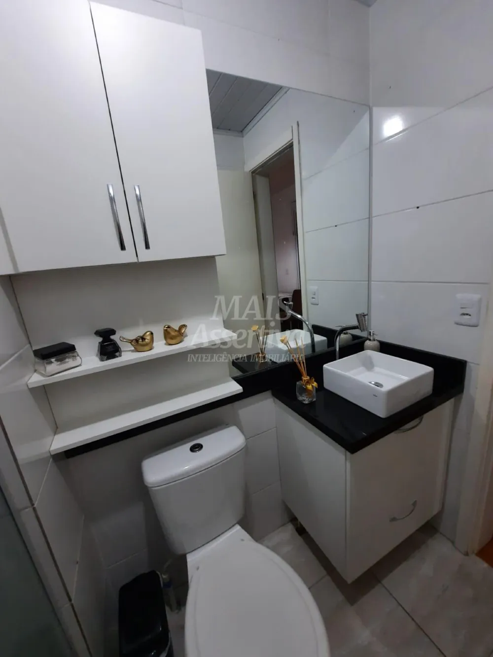 Apartamento mobiliado, térreo com sacada para venda, Residencial Bela Figueira 