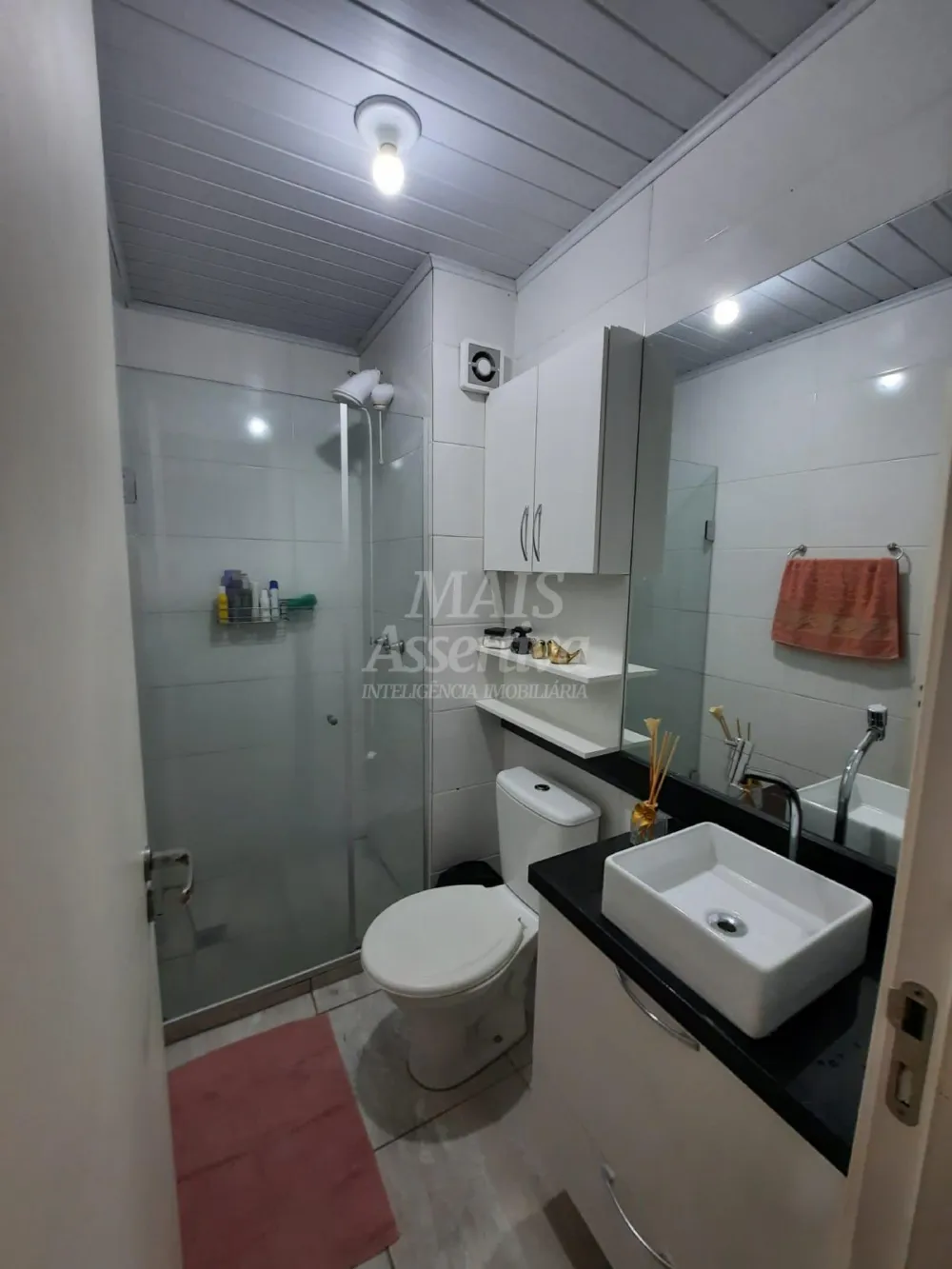 Apartamento mobiliado, térreo com sacada para venda, Residencial Bela Figueira 