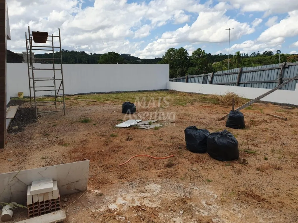 Excelente sobrado de alto padrão em Alphaville, Residencial Lombardia - POA