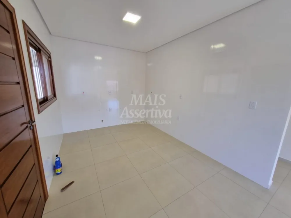 Ótima casa localizada em Tramandaí/RS - 3 dormitórios, 4 vagas de garagem