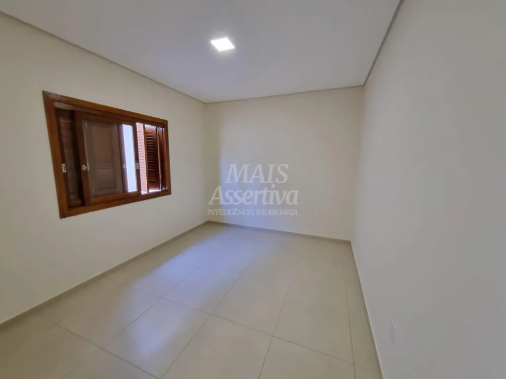 Ótima casa localizada em Tramandaí/RS - 3 dormitórios, 4 vagas de garagem