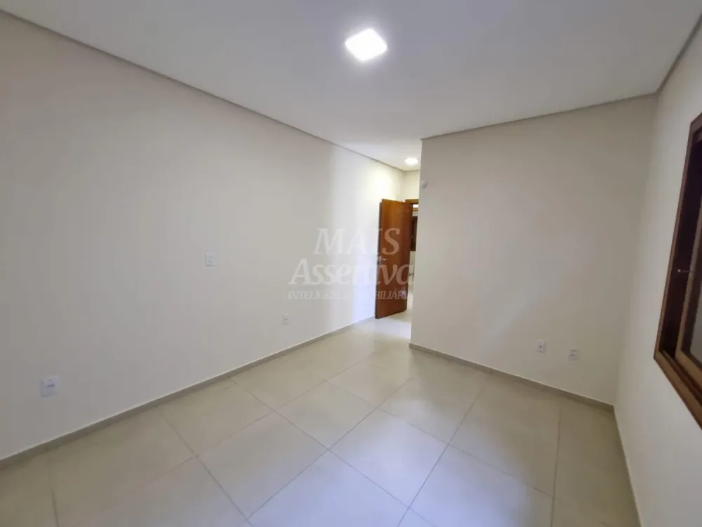Ótima casa localizada em Tramandaí/RS - 3 dormitórios, 4 vagas de garagem