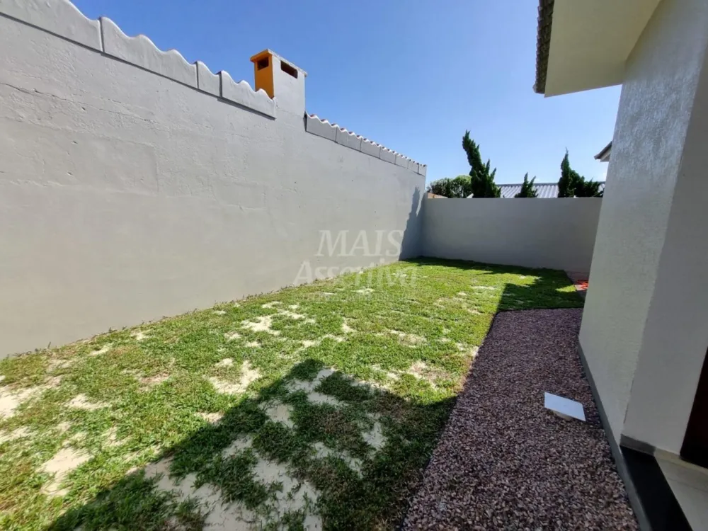 Ótima casa localizada em Tramandaí/RS - 3 dormitórios, 4 vagas de garagem