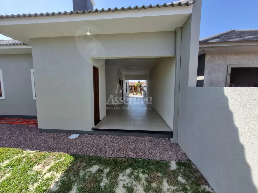Ótima casa localizada em Tramandaí/RS - 3 dormitórios, 4 vagas de garagem