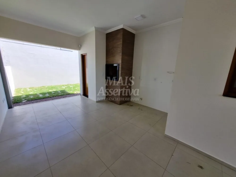 Ótima casa localizada em Tramandaí/RS - 3 dormitórios, 4 vagas de garagem