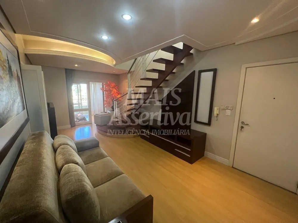 Cobertura duplex mobiliada para venda em Garibaldi Bairro Centro