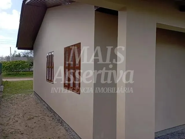 Ótima casa a venda localizada no bairro Imara em Imbé/RS - 3 dormitórios