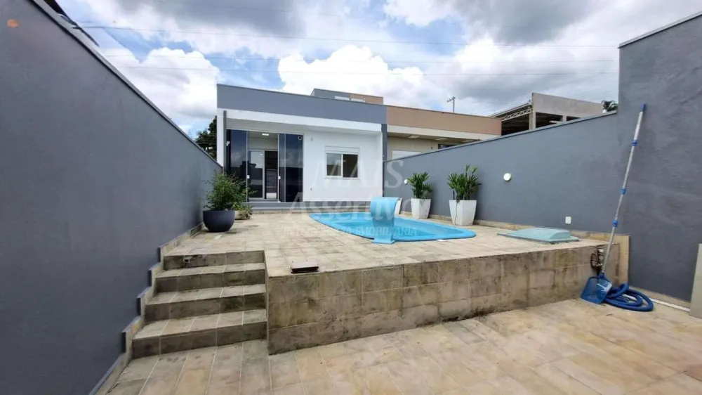 Casa com piscina  para venda em Campo Bom Bairro Imigrante