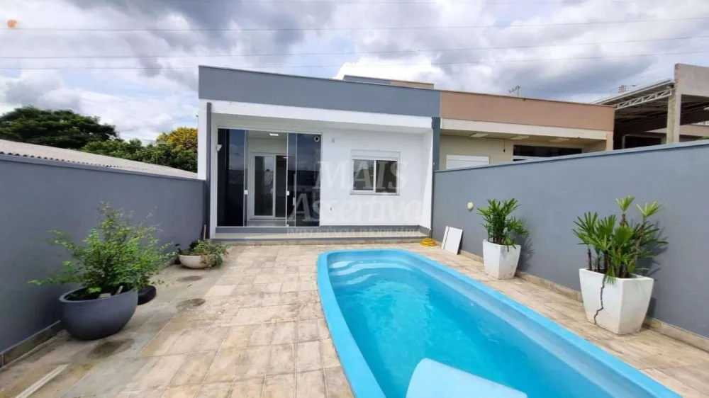 Casa com piscina  para venda em Campo Bom Bairro Imigrante