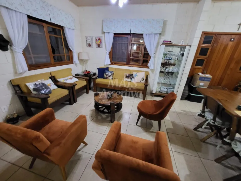 Ótimo Sítio à venda localizado no bairro Águas Claras em Viamão/RS 