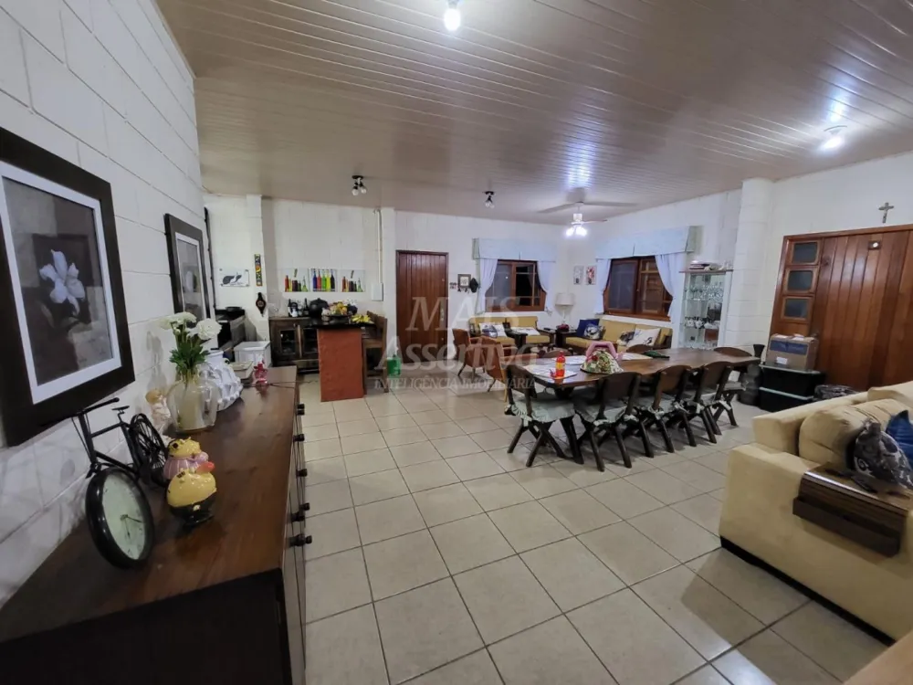 Ótimo Sítio à venda localizado no bairro Águas Claras em Viamão/RS 