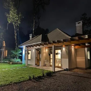 Excelente casa à venda na Serra Gaúcha, no município de Gramado/RS-3 dormitórios
