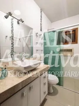 Excelente sobrado semi mobiliado para venda, bairro União em Estância Velha/RS.