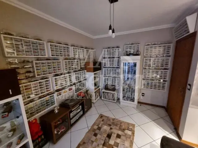 Excelente Sobrado à venda no bairro Nossa Sra. das Graças em Canoas - 2 Vagas