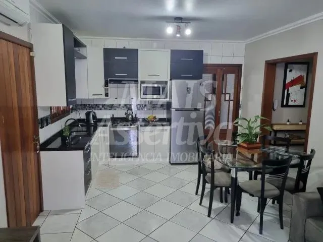 Excelente Sobrado à venda no bairro Nossa Sra. das Graças em Canoas - 2 Vagas