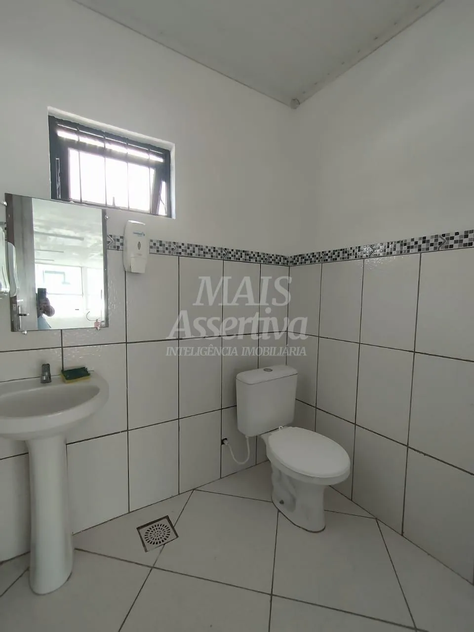 Sala comercial para locação de 200,00m² - bairro Primor em Sapucaia do Sul