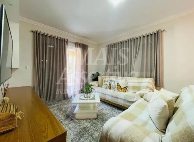 Excelente casa à venda no bairro Várzea Grande em Gramado/RS 