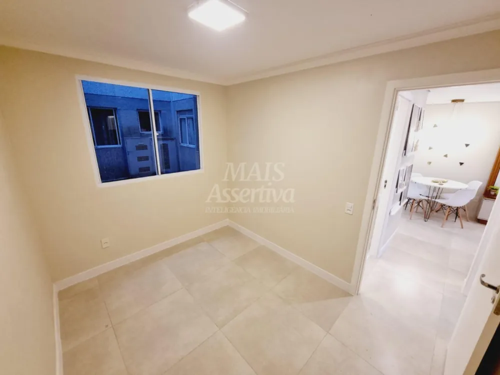 Ótimo apartamento à venda no bairro Hípica em POA - 2 dormitórios