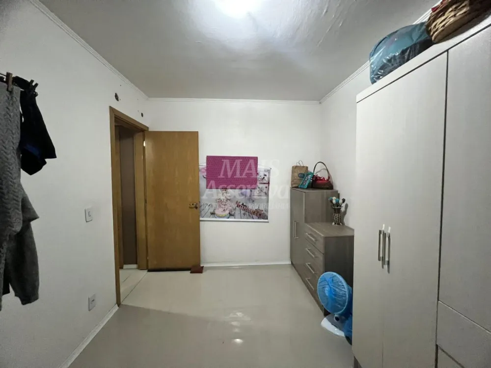 Apartamento semi mobiliado para venda no Monte Brasil 