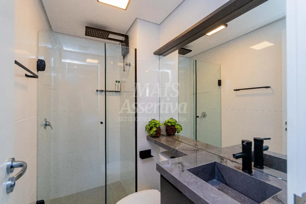 Ótimo apartamento mobiliado e decorado à venda em Porto Alegre/RS