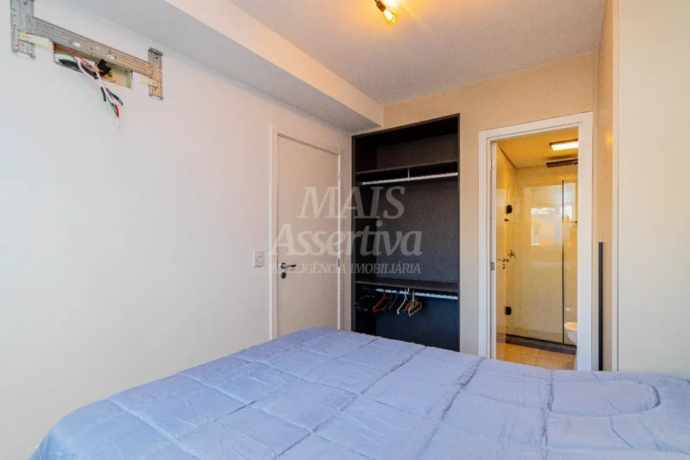 Ótimo apartamento mobiliado e decorado à venda em Porto Alegre/RS