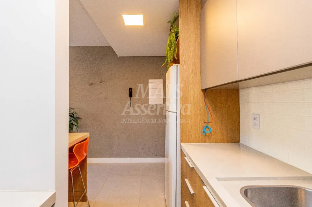 Ótimo apartamento mobiliado e decorado à venda em Porto Alegre/RS