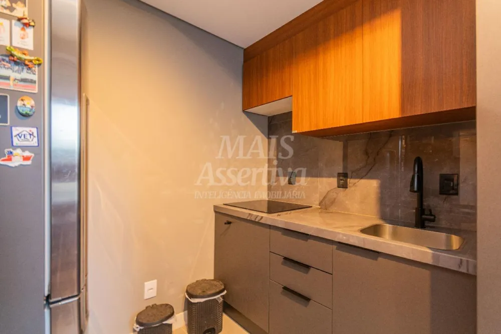 Ótimo apartamento mobiliado e decorado à venda em Porto Alegre/RS