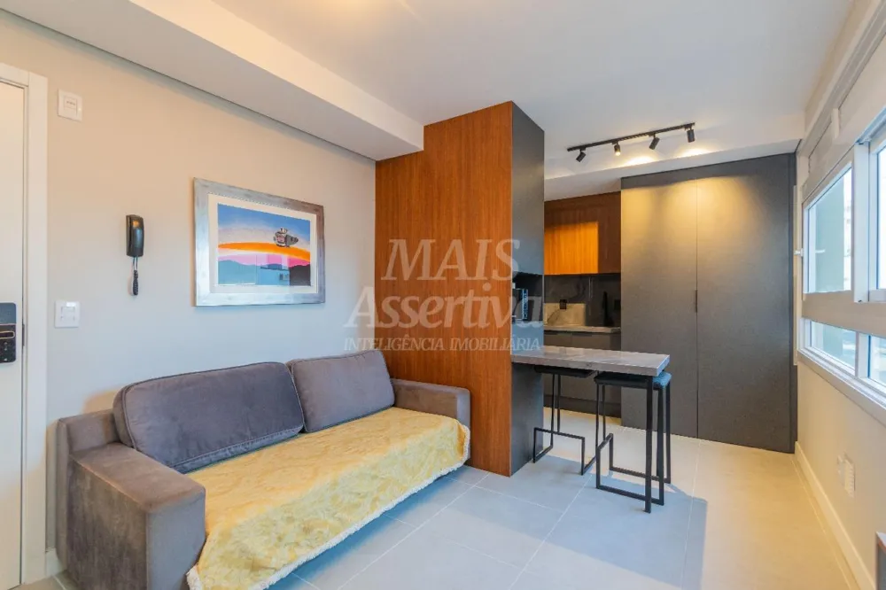 Ótimo apartamento mobiliado e decorado à venda em Porto Alegre/RS