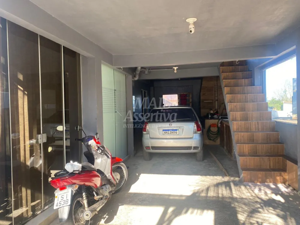 Excelente Sobrado à venda no bairro Canudos em Novo Hamburgo/RS