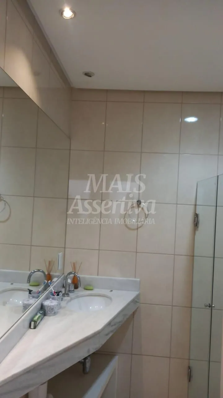 Lindo sobrado 03 dormitórios para venda em Novo Hamburgo bairro Hamburgo Velho