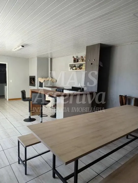 Casa semi mobiliada para venda de 4 dormitórios, Encosta do Sol em Estância Velha