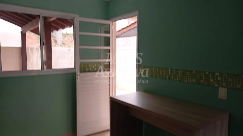 Sobrado 03 dormitórios para venda próximo a Prefeitura de Novo Hamburgo