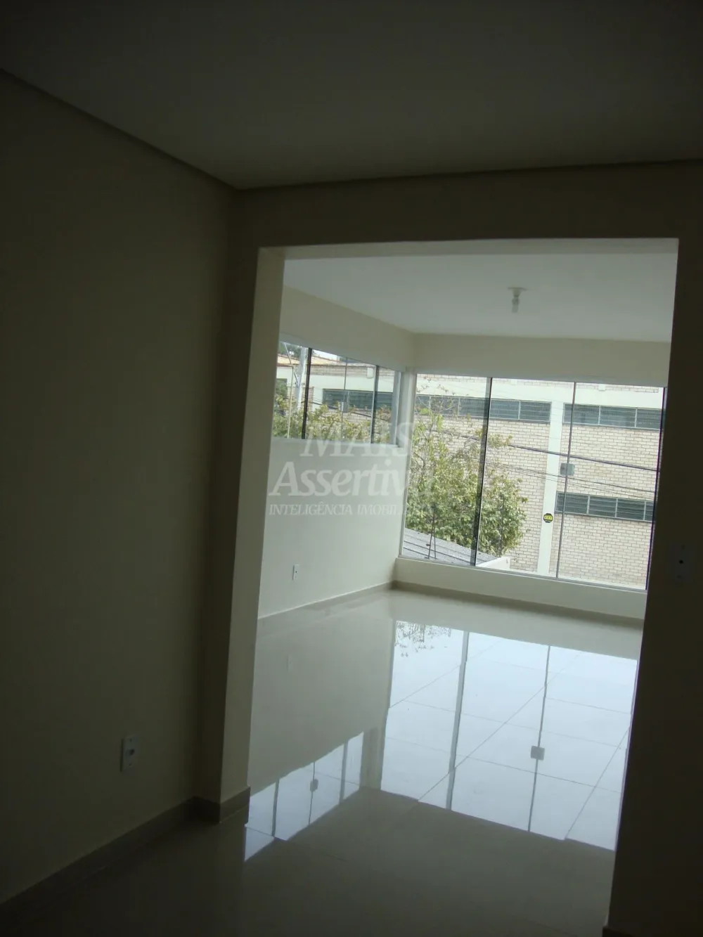 Casa  de 2 pisos com 03 dormitórios para venda bairro Rio Branco Novo Hamburgo
