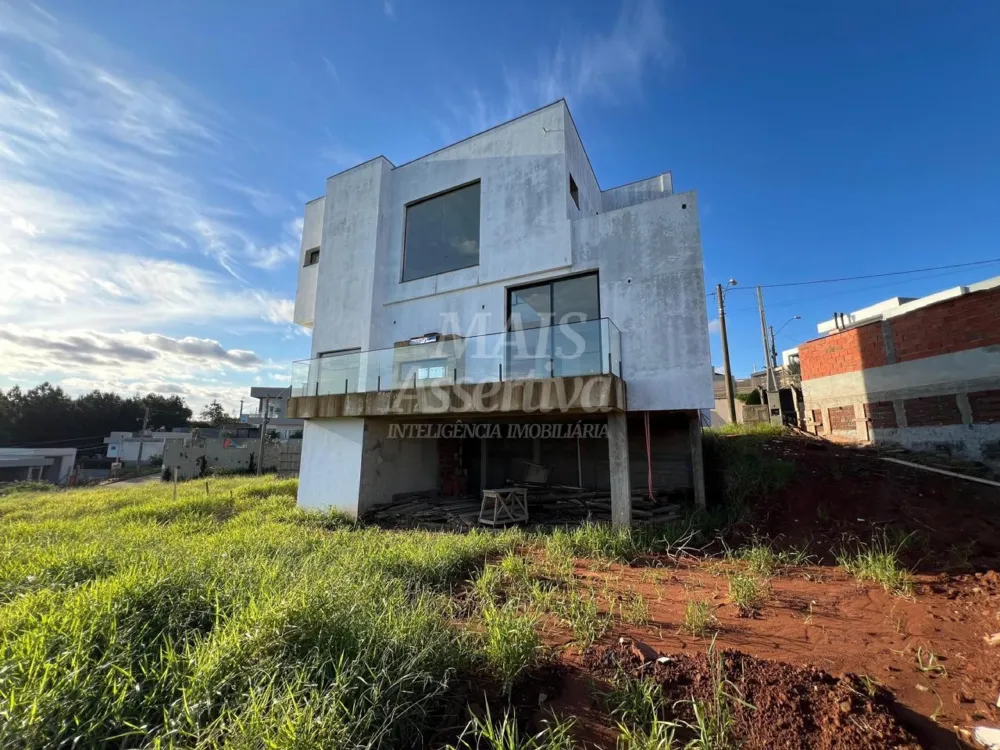 Linda casa moderna e ampla para venda em Campo Bom bairro Colina Deuner 