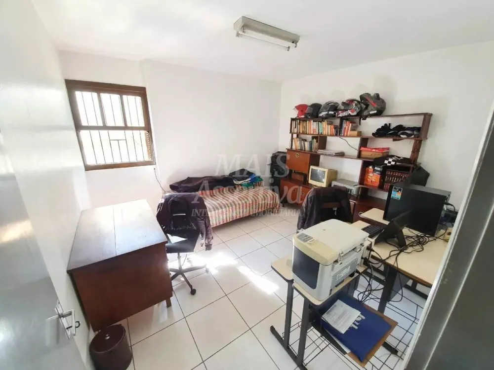 Casa ampla 05 dormitórios para venda no Bairro Rondônia em Novo Hamburgo