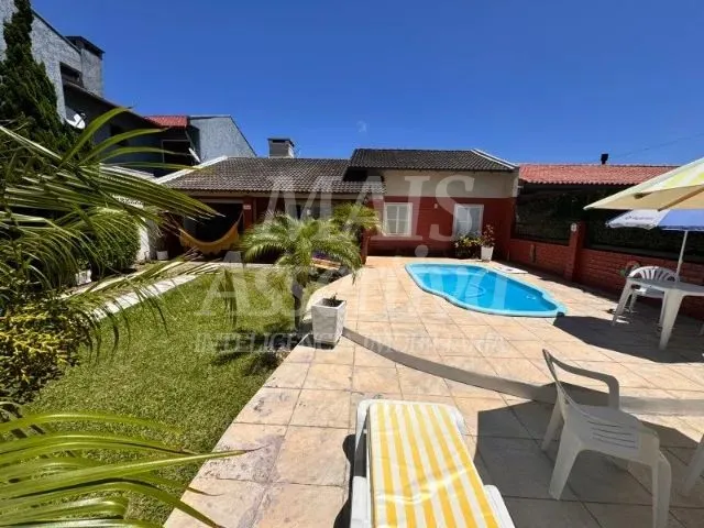 Excelente casa mobiliada 03 dormitórios para venda Centro de Imbé