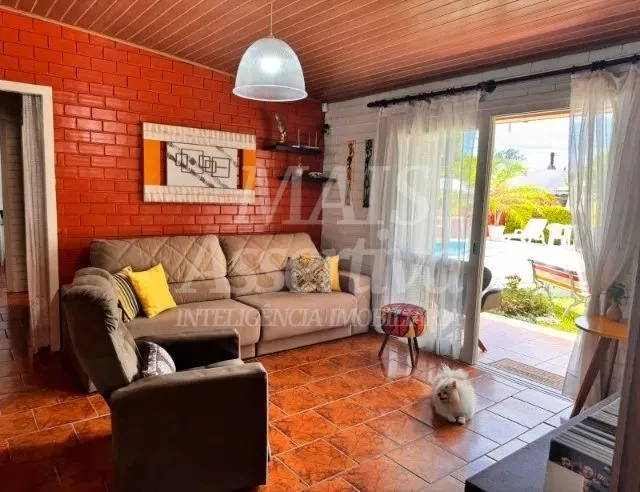 Excelente casa mobiliada 03 dormitórios para venda Centro de Imbé