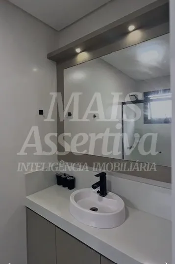 Apartamento mobiliado 02 dormitórios  01 suite para venda em Tramandai bairro Centro 