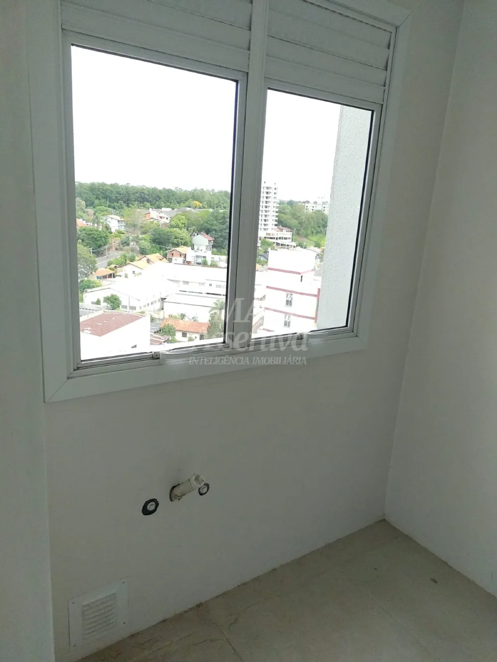 Excelente apartamento à venda no Centro de Campo Bom - 2 dormitórios, 1 suíte