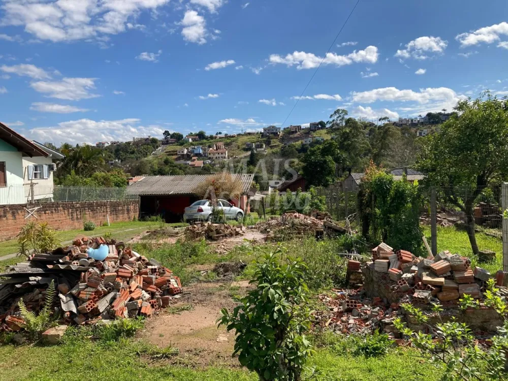 Terreno diferenciado em T com 1.110m² para venda em Campo Bom bairro Imigrante Norte