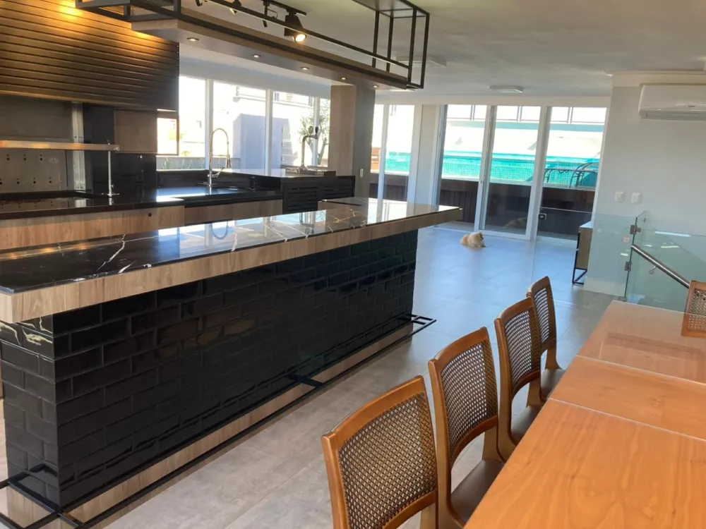 Cobertura duplex com 435 m² para venda no Centro de Novo Hamburgo