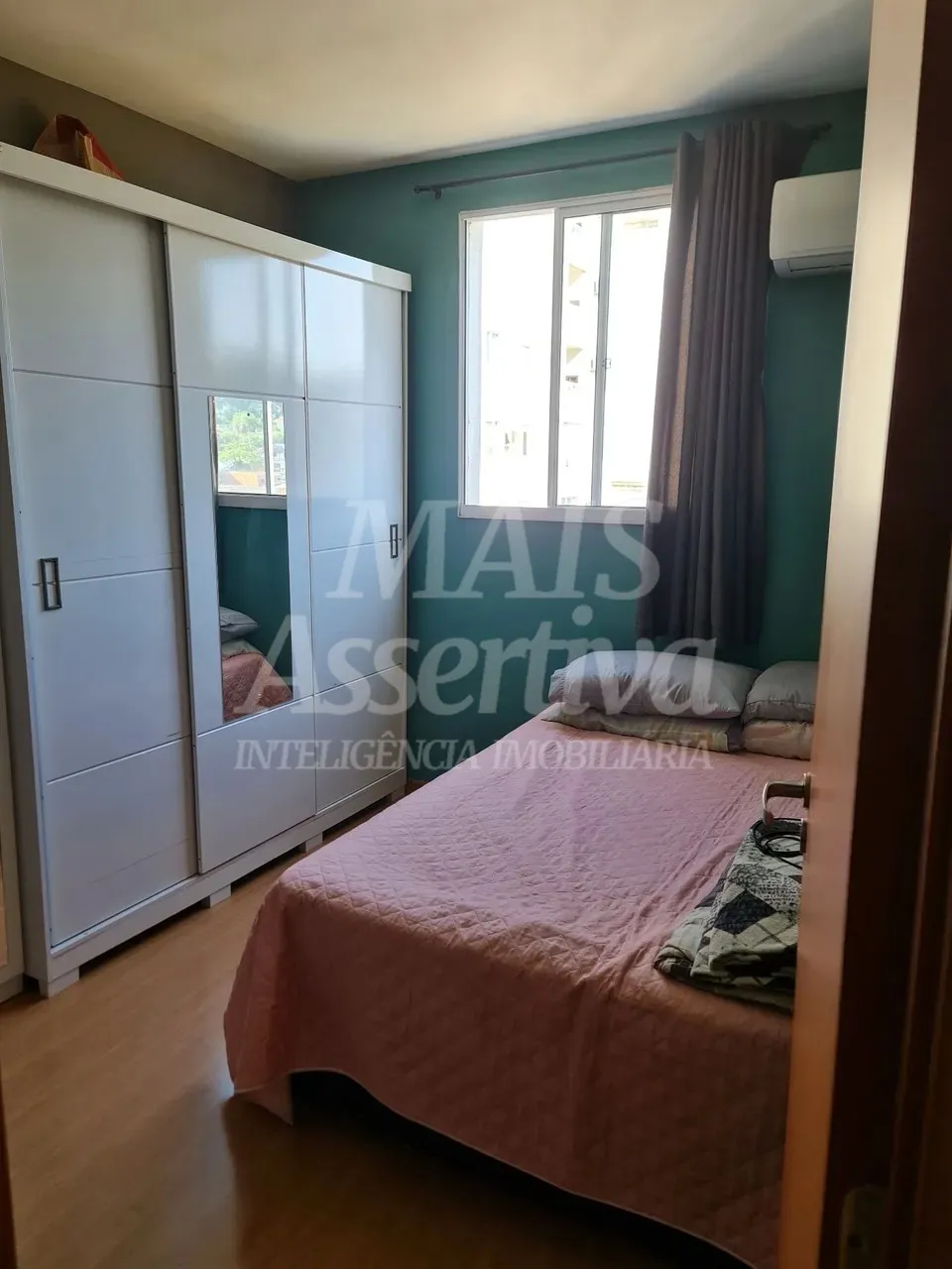 Apartamento semi mobiliado para venda - Porto Trinidad 